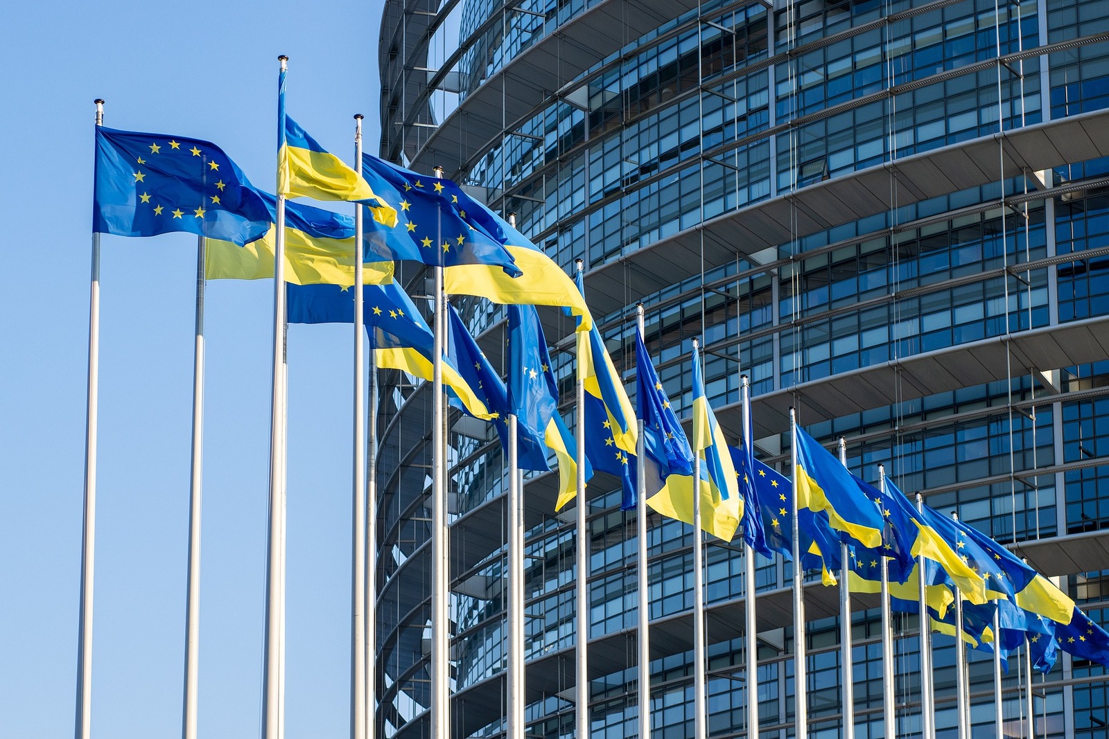 La Unión Europea y su expansión hacia el Este: un paso más en la adhesión de Ucrania