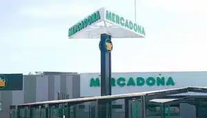 Mercadona empeora las condiciones de sus trabajadores