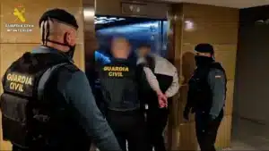 34 detenidos por extorsionar a través de plataformas de citas con contenido sexual