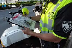 Investigado un boliviano por conducir sin carnet y entregar documentación de un fallecido