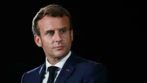 Macron convoca elecciones en Francia tras la aplastante victoria de Le Pen