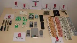 Detenido un colombiano por traficar con drogas en un comercio de Tudela