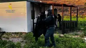 Detenidos el líder y los colaboradores de una «secta destructiva» en Zaragoza