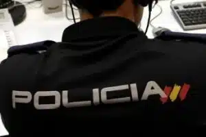Detienen a un argelino por romper varios vehículos para robar en Palma