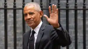 Los Obama apoyan a Kamala Harris