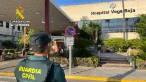 Detenida una pareja por agredir a una médico en un hospital de Alicante
