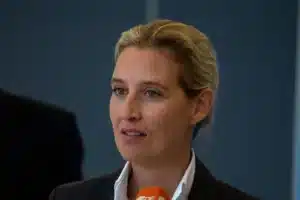 2019-04-11_Pressekonferenz_der_AfD_by_Olaf_Kosinsky-8127 (1)