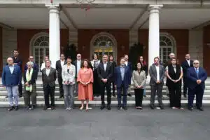 El Gobierno plantea la disminución de los requisitos para regularizarse en España