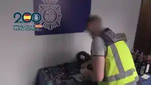Cinco detenidos por robar en una joyería de Alfafar