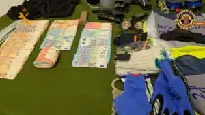 Desarticulada una banda de falsos policías en Alicante