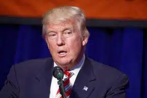 Donald_J._Trump_at_Marriott_Marquis_NYC_September_7th_2016_1a