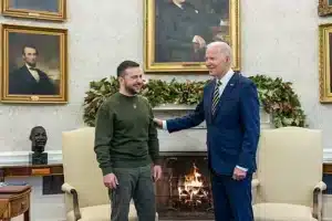 President_Joe_Biden_and_President_Volodymyr_Zelensky_in_the_Oval_Office_of_the_White_House_2
