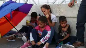 Aumentan en España los permisos de residencia por arraigo a extranjeros en un 500% durante la última década