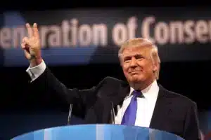 Donald_Trump_(8567813820)_(2)