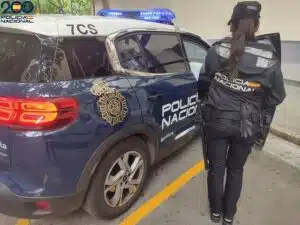 Sucesos.- Detenido en Benissa (Alicante) un fugitivo buscado por un asalto a una joyería en Francia