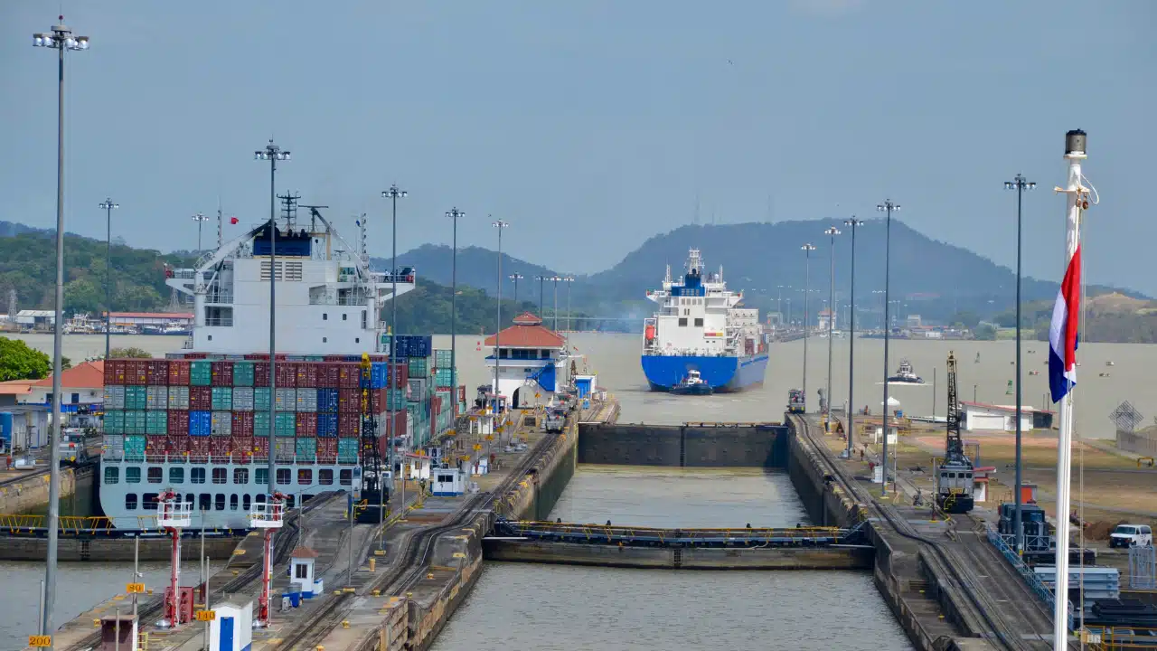 control del Canal de Panamá