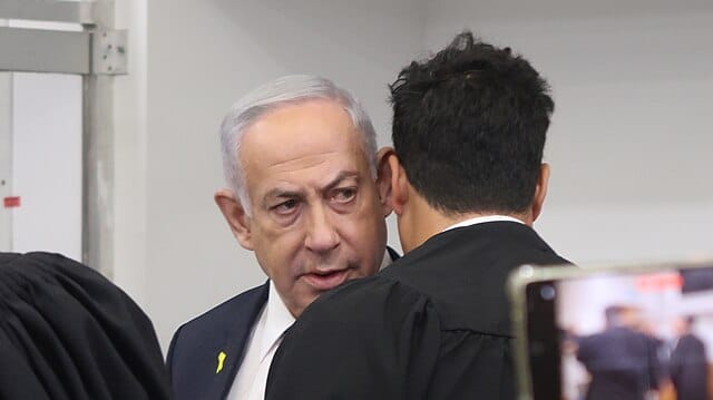 Binyamin_Netanyahu_in_court