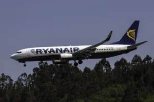 EI-ENO_737_Ryanair_SCQ (1)