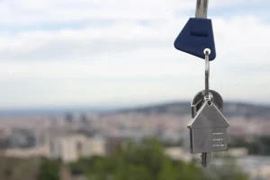 naturaleza-muerta-de-las-llaves-de-un-nuevo-hogar (1) (1)