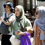 España ya supera el millón de marroquíes censados y suma más de ocho millones de inmigrantes en apenas dos décadas