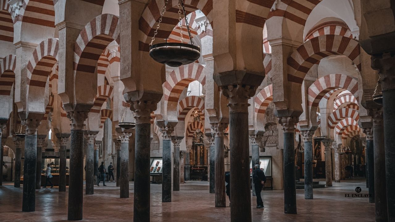 Incendio en la Mezquita-Catedral de Córdoba Daños menores pero sin afectar a la estructura principal