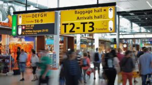 La UE pondrá en marcha en octubre de 2025 el nuevo sistema de entrada y salida en aeropuertos y fronteras