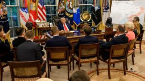 Trump en el trono, Europa en la fila