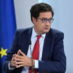 Una ley para gobernar lo digital… y controlar lo informativo