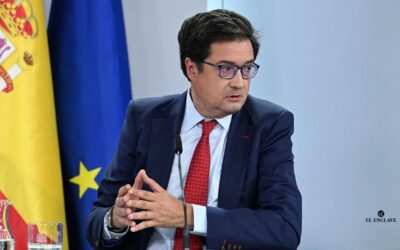 Una ley para gobernar lo digital… y controlar lo informativo