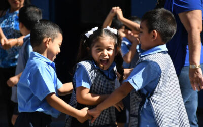 La polémica de los uniformes en los colegios de El Salvador