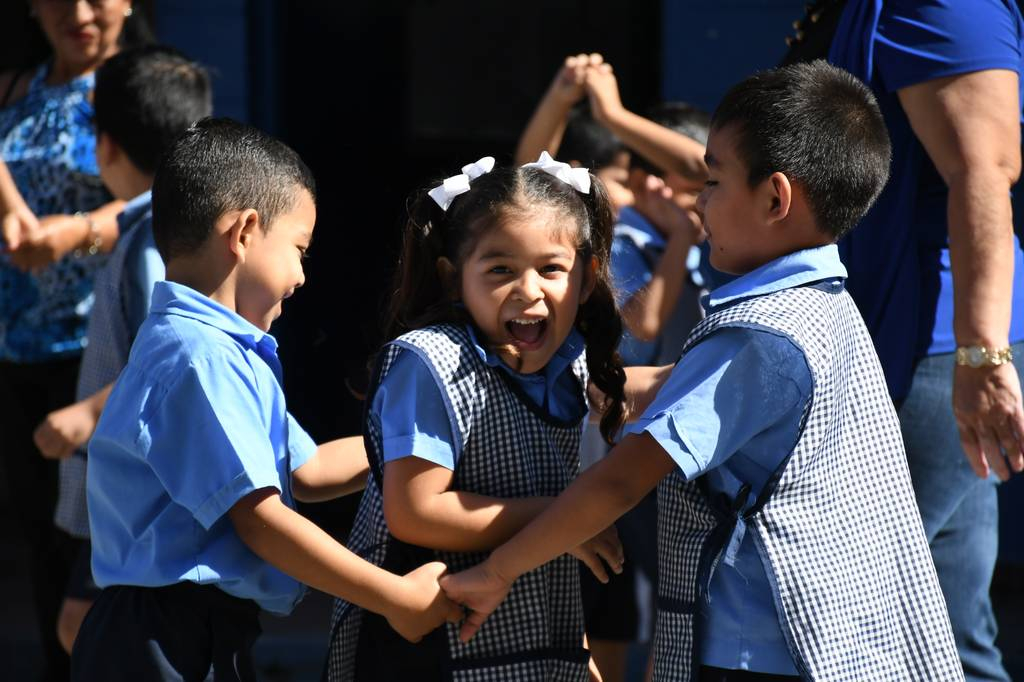 La polémica de los uniformes en los colegios de El Salvador