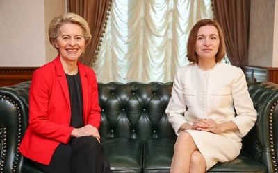 Ursula_von_der_Leyen_with_Maia_Sandu_-_2022_(P059377-863009)