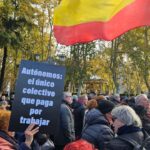 Éxito de la convocatoria de los autónomos pese a las protestas paralelas de PP y Vox