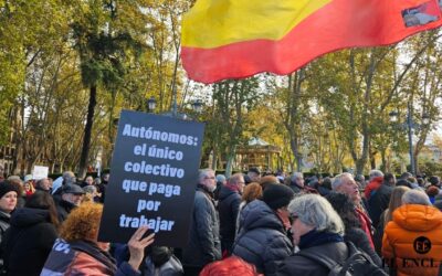 Éxito de la convocatoria de los autónomos pese a las protestas paralelas de PP y Vox