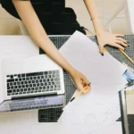 premium_photo-1757809562553-f7b9bd406cd6