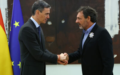 Òscar Camps recibe la Encomienda de Numero de la Orden del Mérito Civil