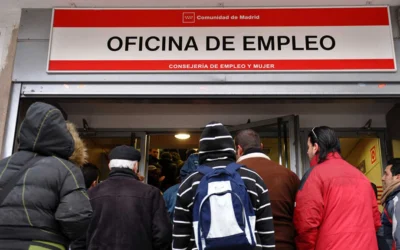El paro en España se incrementa en el primer trimestre del año, especialmente entre inmigrantes