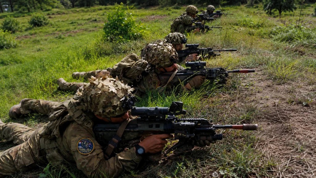 tailandia_militares_horizontal_completa