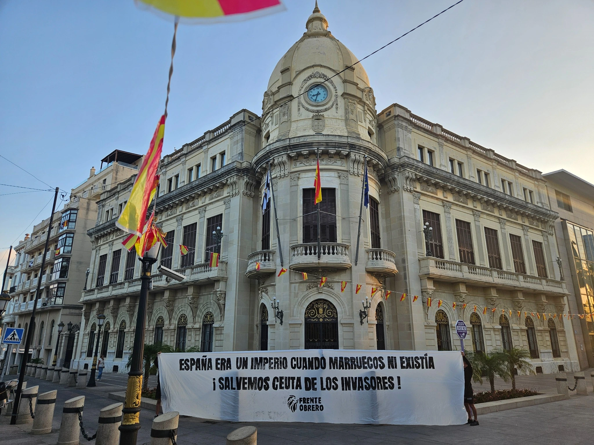 El Frente Obrero responde ante el expansionismo marroquí.