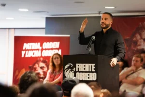 Vaquero acusa a la izquierda de promover la inmigración masiva